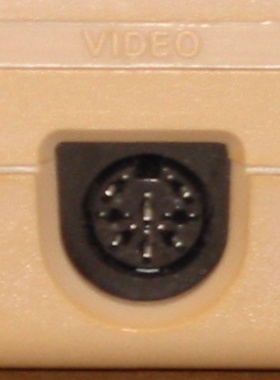 File:C-64 AudioVideoJack.jpg